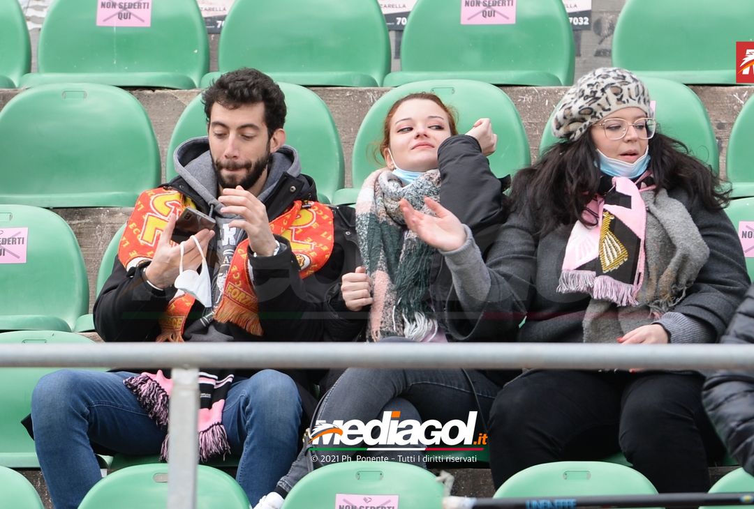 FOTO, i tifosi allo stadio per Palermo – Bari 0-0 (Gallery) - immagine 10