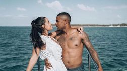 Douglas Costa sposa Nathalia Felix, la coppia e gli invitati festeggiano in un resort esclusivo