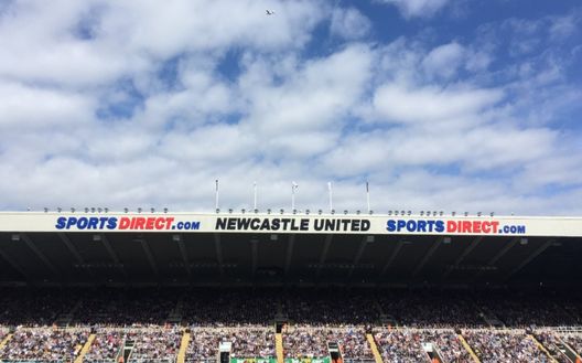 Nel 2016 ridevano con l'elicottero quelli del Sunderland sopra lo stadio del Newcastle...oggi invece... Nel 2016 ridevano con l'elicottero quelli del Sunderland sopra lo stadio del Newcastle...oggi invece...