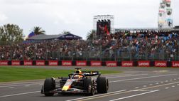 F1, in Australia vola Verstappen: sua la pole position davanti alle Mercedes