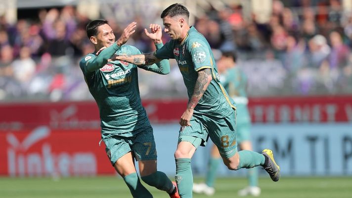 Fiorentina-Torino, Baselli e Lukic esultano dopo il gol dell'1-1 