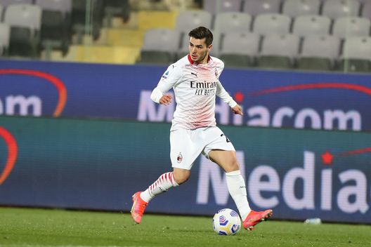 FLORENCE, ITALY - MARCH 21: Brahim Diaz of AC Milan in action during the Serie A match between ACF Fiorentina and AC Milan at Stadio Artemio Franchi on March 21, 2021 in Florence, Italy. (Photo by Gabriele Maltinti/Getty Images) FLORENCE, ITALY - MARCH 21: Brahim Diaz of AC Milan in action during the Serie A match between ACF Fiorentina and AC Milan at Stadio Artemio Franchi on March 21, 2021 in Florence, Italy. (Photo by Gabriele Maltinti/Getty Images)