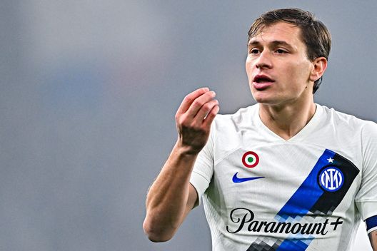 Inter, anche Barella verso il rinnovo: al tavolo dopo la chiusura con Lautaro- immagine 2