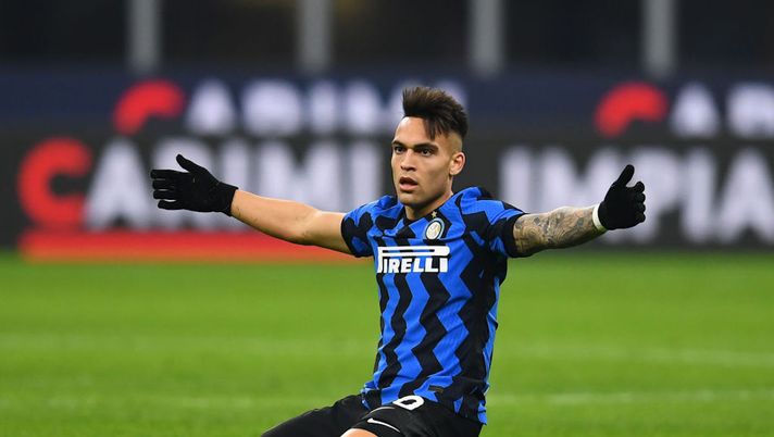 MILAN, ITALY - MARCH 08: Lautaro Martinez of FC Internazionale in action during the Serie A match between FC Internazionale and Atalanta BC at Stadio Giuseppe Meazza on March 08, 2021 in Milan, Italy. (Photo by Claudio Villa - Inter/Inter via Getty Images) MILAN, ITALY - MARCH 08: Lautaro Martinez of FC Internazionale in action during the Serie A match between FC Internazionale and Atalanta BC at Stadio Giuseppe Meazza on March 08, 2021 in Milan, Italy. (Photo by Claudio Villa - Inter/Inter via Getty Images)