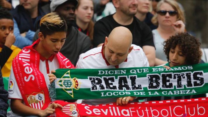 Derby con il Siviglia, migliaia di tifosi Betis in coda virtuale per i biglietti della sfida - immagine 1
