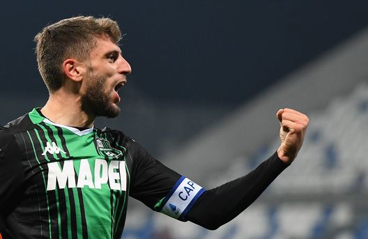 REGGIO NELL'EMILIA, ITALY - JANUARY 18: Domenico Berardi of US Sassuolo celebrates after scoring his team second goal during the Serie A match between US Sassuolo and Torino FC at Mapei Stadium - Città del Tricolore on January 18, 2020 in Reggio nell'Emilia, Italy (Photo by Alessandro Sabattini/Getty Images) REGGIO NELL'EMILIA, ITALY - JANUARY 18: Domenico Berardi of US Sassuolo celebrates after scoring his team second goal during the Serie A match between US Sassuolo and Torino FC at Mapei Stadium - Città del Tricolore on January 18, 2020 in Reggio nell'Emilia, Italy (Photo by Alessandro Sabattini/Getty Images)