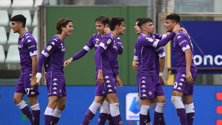 PARMA, ITALY - APRIL 28: Samuele Spallutto of ACF Fiorentina  celebrates after scoring the opening goal during the Primavera TIM Cup Final match between ACF Fiorentina and SS Lazio at Ennio Tardini Stadium on April 28, 2021 in Parma, Italy. (Photo by Alessandro Sabattini/Getty Images) 