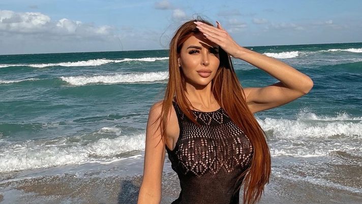 Marialuisa Jacobelli, che scatti in spiaggia a Miami: boom di like per lei - immagine 1