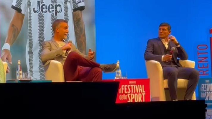 Batistuta: “Firenze nel cuore: arrivai da solo, me ne andai con 3 figli. Ho capito…”  Batistuta: “Firenze nel cuore: arrivai da solo, me ne andai con 3 figli. Ho capito…” - immagine 1