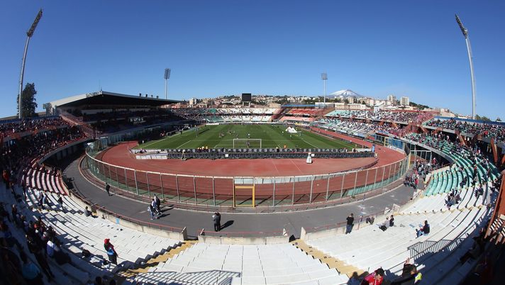 CATANIA, ITALY - FEBRUARY 16: A general view of stadium in the background the volcano Etna before the Serie A match between Calcio Catania and SS Lazio at Stadio Angelo Massimino on February 16, 2014 in Catania, Italy. (Photo by Maurizio Lagana/Getty Images) CATANIA, ITALY - FEBRUARY 16: A general view of stadium in the background the volcano Etna before the Serie A match between Calcio Catania and SS Lazio at Stadio Angelo Massimino on February 16, 2014 in Catania, Italy. (Photo by Maurizio Lagana/Getty Images)