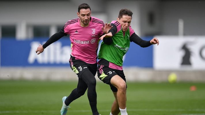 Juve, problema muscolare per De Sciglio: non parte per Roma - immagine 1