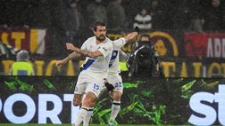 Dito medio, Acerbi come Zaniolo nel derby di Roma: in quel caso 10mila euro di multa…