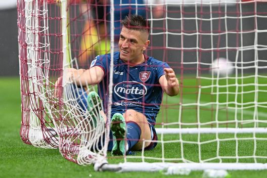 SALERNO, ITALY - NOVEMBER 05: Krzysztof Piatek of US Salernitana during the Serie A match between Salernitana and US Cremonese at Stadio Arechi on November 05, 2022 in Salerno, Stadio Arechi. (Photo by Francesco Pecoraro/Getty Images) Avversario giusto al momento giusto: la Salernitana testa la guarigione viola- immagine 2