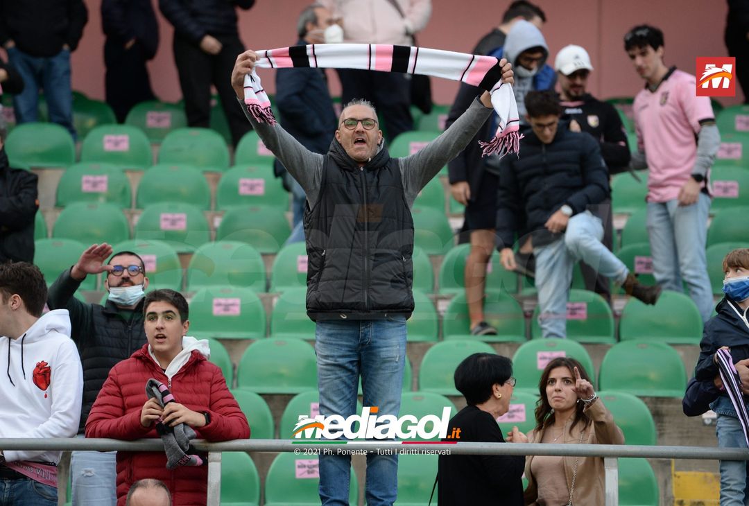 FOTO, i tifosi allo stadio per Palermo – Potenza 2-0 (Gallery) - immagine 84