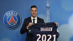 VIDEO / Draxler intona “Aisha”: i compagni lo applaudono, ma come cantante…
