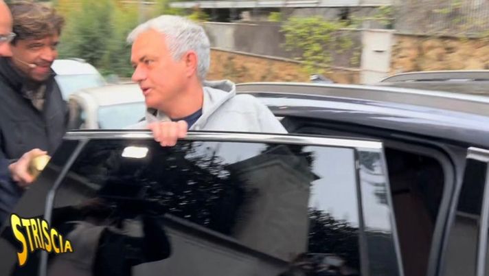 Tapiro d’Oro a Mourinho, ma lui fugge in auto e rifiuta il premio - immagine 1