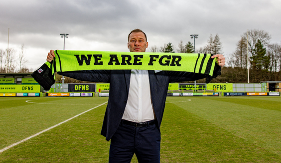 Duncan Ferguson nuovo allenatore del Forest Green Rovers: il presidente gli offre un hamburger vegano ma…- immagine 2