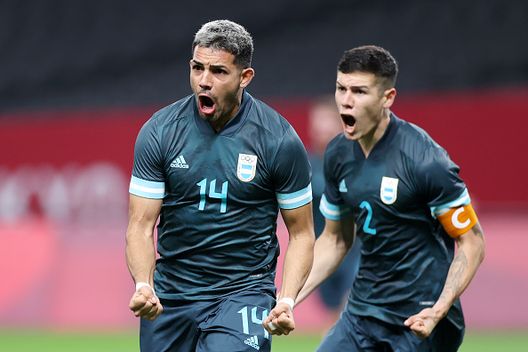 (Photo by Masashi Hara/Getty Images) Auriemma: “Un nuovo difensore proposto al Napoli: ecco di chi si tratta”- immagine 2