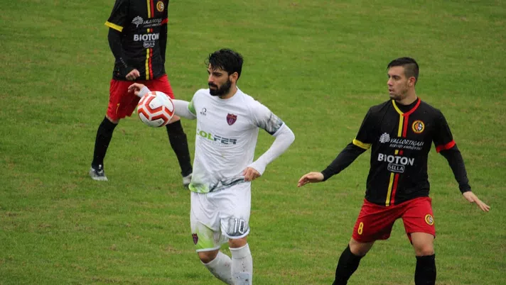 Calcio dilettanti, basta costosi tamponi: ipotesi Green Pass per giocare