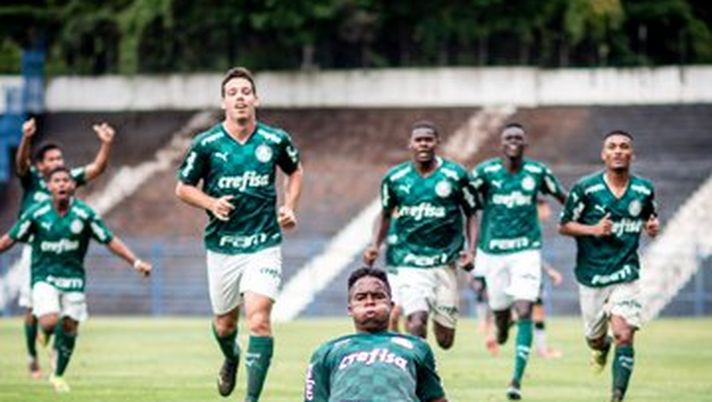 Derby paulista, il Palmeiras vola: Corinthians appeso a un filo per la finale di ritorno Derby paulista, il Palmeiras vola: Corinthians appeso a un filo per la finale di ritorno - immagine 1