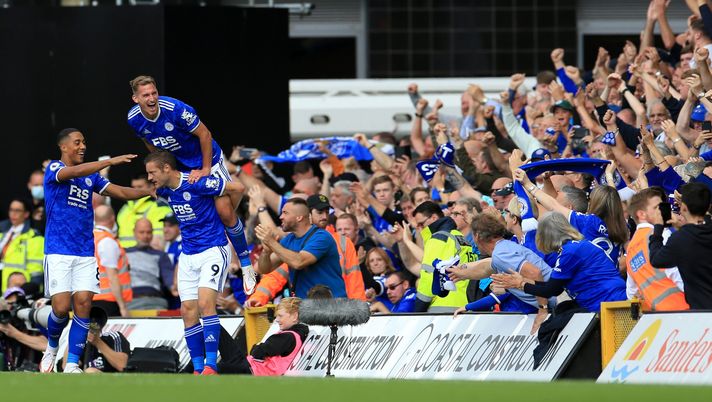 NORWICH, ENGLAND - AUGUST 28: Jamie Vardy of Leicester City celebrates after scoring their sides first goal with team mate Marc Albrighton during the Premier League match between Norwich City and Leicester City at Carrow Road on August 28, 2021 in Norwich, England. (Photo by Stephen Pond/Getty Images) NORWICH, ENGLAND - AUGUST 28: Jamie Vardy of Leicester City celebrates after scoring their sides first goal with team mate Marc Albrighton during the Premier League match between Norwich City and Leicester City at Carrow Road on August 28, 2021 in Norwich, England. (Photo by Stephen Pond/Getty Images)
