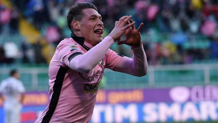 PALERMO, ITALY - FEBRUARY 01:  Andrea Belotti of Palermo celebrates after scoring his team's second goal during the Serie A match between US Citta di Palermo and Hellas Verona FC at Stadio Renzo Barbera on February 1, 2015 in Palermo, Italy.  (Photo by Tullio M. Puglia/Getty Images) 