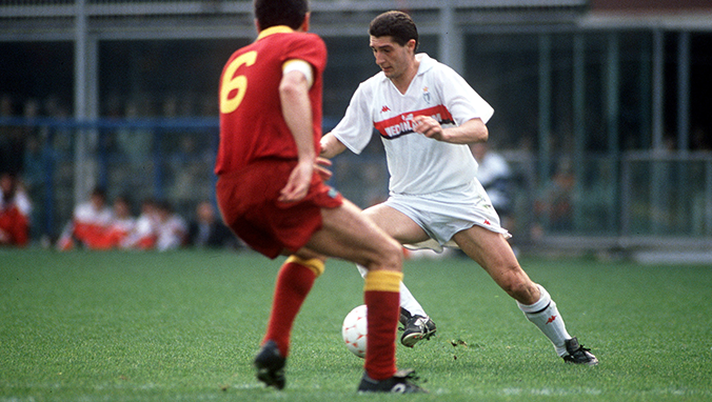 Daniele Massaro in un Roma-Milan del 1990, @acmilan Daniele Massaro in un Roma-Milan del 1990, @acmilan