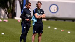 FOTO – Mancini e Sylvinho rimettono gli scarpini, l’Inter li celebra: “Speciali…”