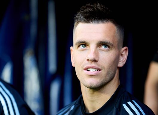 PAMPLONA, SPAIN - JUNE 05: Giovani Lo Celso of Argentina looks on during the international friendly match between Argentina and Estonia at Estadio El Sadar on June 05, 2022 in Pamplona, Spain. (Photo by Juan Manuel Serrano Arce/Getty Images) Lo Celso Fiorentina