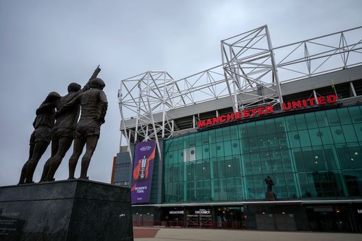 (Photo by Christopher Furlong/Getty Images) Il Manchester United apre Old Trafford: alla comunità locale in crisi per il costo della vita- immagine 2