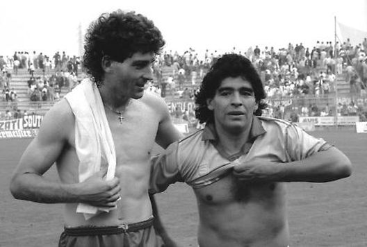 FOTO Cremonese, il ricordo in vista del Napoli: Maradona e Dezotti nel 1989- immagine 2