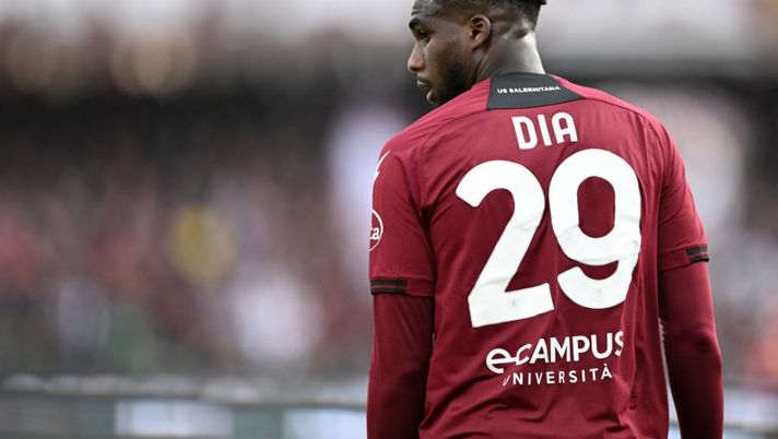 SALERNO, ITALY - JANUARY 08: Boulaye Dia of Salernitana during the Serie A match between Salernitana and Torino FC at Stadio Arechi on January 08, 2023 in Salerno, Italy. (Photo by Francesco Pecoraro/Getty Images) Salernitana, Dia è pronto a tornare ora: le due opzioni per rivederlo dall’inizio - immagine 1