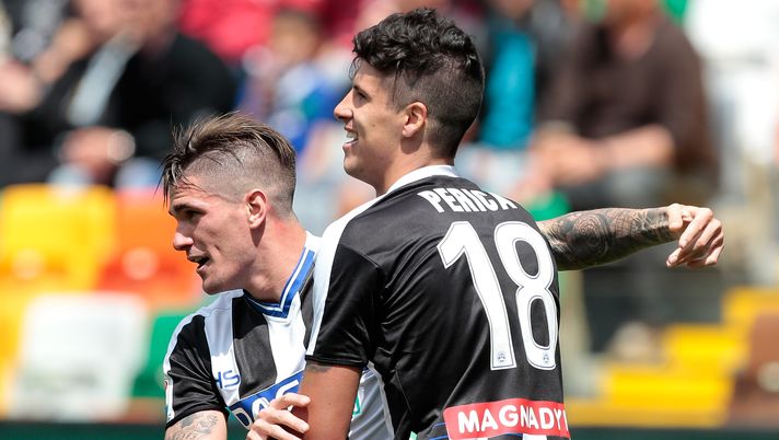 UDINE, ITALY - MAY 07: Stipe Perica of Udinese Calcio (R) celebrates his goal with his team-mate Rodrigo Javier De Paul during the Serie A match between Udinese Calcio and Atalanta BC at Stadio Friuli on May 7, 2017 in Udine, Italy. (Photo by Emilio Andreoli/Getty Images) UDINE, ITALY - MAY 07: Stipe Perica of Udinese Calcio (R) celebrates his goal with his team-mate Rodrigo Javier De Paul during the Serie A match between Udinese Calcio and Atalanta BC at Stadio Friuli on May 7, 2017 in Udine, Italy. (Photo by Emilio Andreoli/Getty Images)