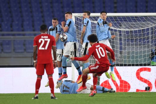 (Photo by Alexander Hassenstein/Getty Images) Lazio, il derby di Praga a distanza impatta sulla Champions dei biancocelesti- immagine 2