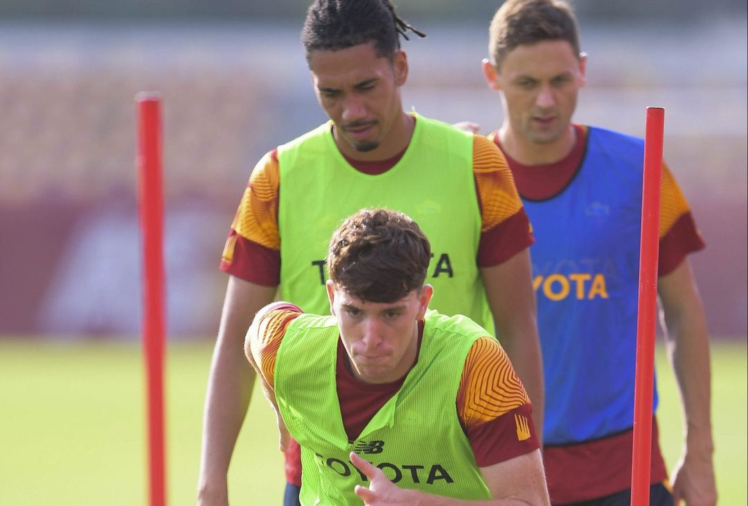 Trigoria, ripresa degli allenamenti: El Shaarawy e Kumbulla in gruppo – FOTO GALLERY - immagine 51