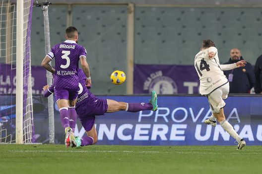 Tuttosport: “Llorente express. La Fiorentina perde il treno”- immagine 2