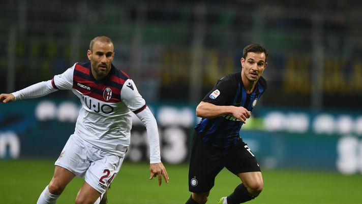 MILAN, ITALY - FEBRUARY 03: Cedric Soares of FC Internazionale in action during the Serie A match between FC Internazionale and Bologna FC at Stadio Giuseppe Meazza on February 3, 2019 in Milan, Italy. (Photo by Claudio Villa - Inter/Inter via Getty Images) MILAN, ITALY - FEBRUARY 03: Cedric Soares of FC Internazionale in action during the Serie A match between FC Internazionale and Bologna FC at Stadio Giuseppe Meazza on February 3, 2019 in Milan, Italy. (Photo by Claudio Villa - Inter/Inter via Getty Images)