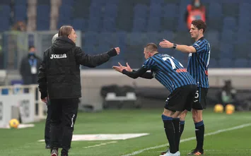 BERGAMO, ITALY - FEBRUARY 06: Josip Ilicic of Atalanta B.C. celebrates after scoring their side's first goal during the Serie A match between Atalanta BC and Torino FC at Gewiss Stadium on February 06, 2021 in Bergamo, Italy. Sporting stadiums around Italy remain under strict restrictions due to the Coronavirus Pandemic as Government social distancing laws prohibit fans inside venues resulting in games being played behind closed doors. (Photo by Emilio Andreoli/Getty Images)