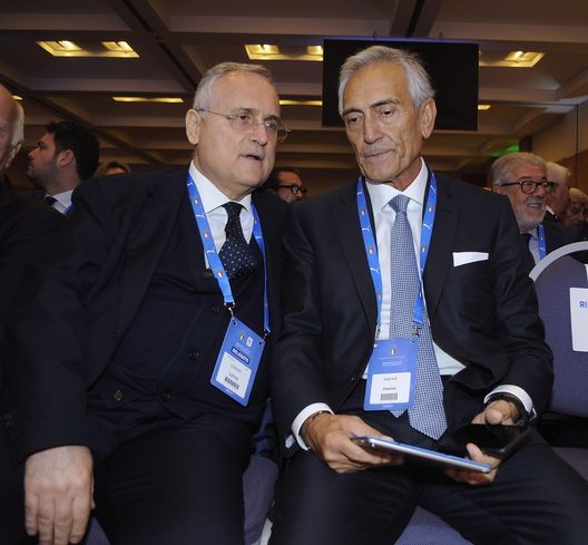 (Getty Images) Lotito tamponi