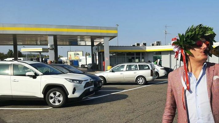 Ultras del Bari si laurea…in autogrill DUE PASSIONI COINCIDENTI