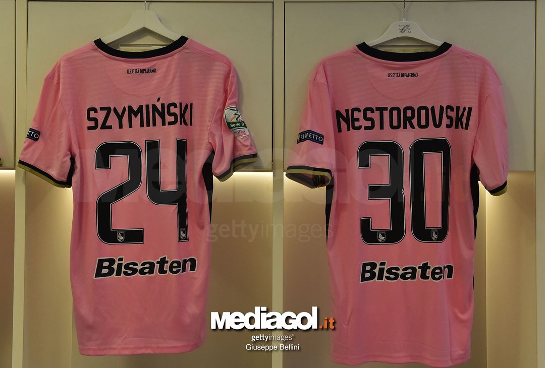  PESCARA, ITALY - NOVEMBER 03:  Dressing room of Città di Palermo FC prior the Serie B match between Pescara Calcio and US Citta di Palermo FC at Stadio Adriatico Giovanni Cornacchia on November 3, 2017 in Pescara, Italy.  (Photo by Giuseppe Bellini/Getty Images) 