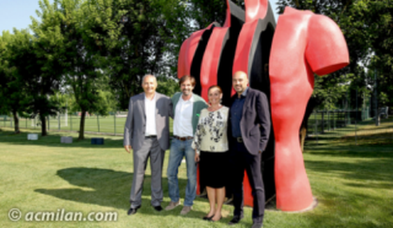  fonte foto: acmilan.com 