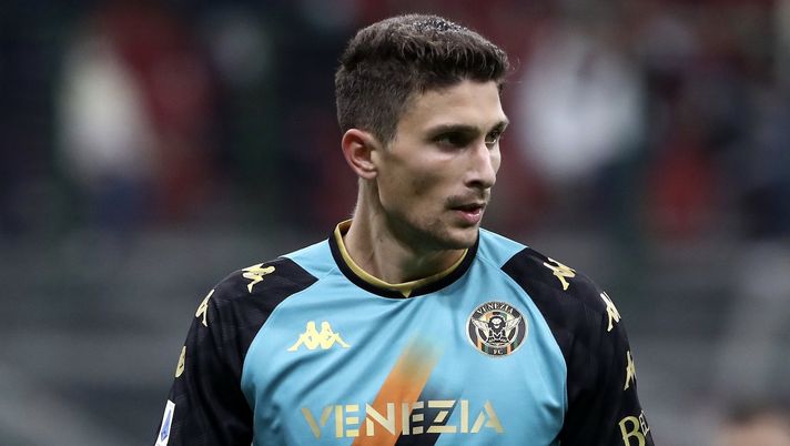 Mattia Caldara (difensore AC Milan) in prestito al Venezia | Calciomercato Milan News (Getty Images) Mattia Caldara Venezia Calciomercato AC Milan
