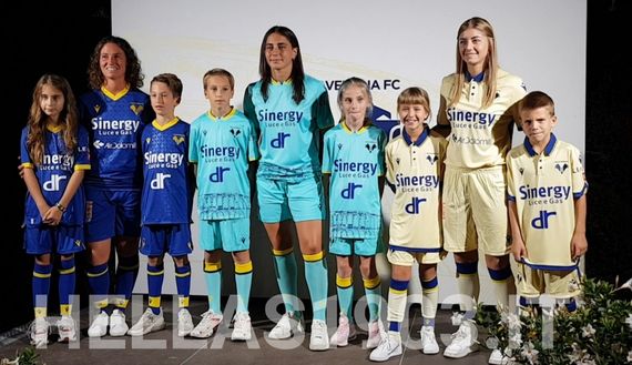 Verona, ecco la terza maglia azzurra- immagine 3