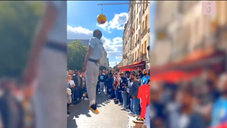 VIDEO Cristiano Ronaldo, “Big CR7 challenge”: palla a 2.56 metri, il gioco impossibile