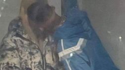 VIDEO / Wanda Nara e L-Gante sotto i riflettori: si baciano in una discoteca, le immagini