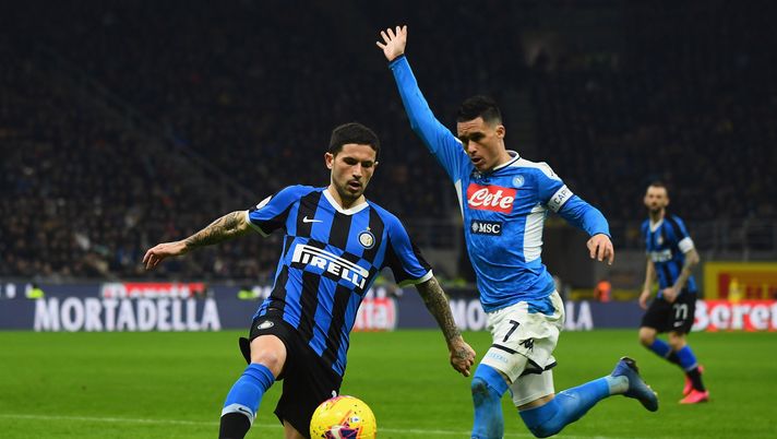 MILAN, ITALY - FEBRUARY 12: Stefano Sensi of FC Internazionale competes for the ball with Jose Callejon of SSC Napoli the Coppa Italia Semi Final match between FC Internazionale and SSC Napoli at Stadio Giuseppe Meazza on February 12, 2020 in Milan, Italy. (Photo by Claudio Villa - Inter/Inter via Getty Images) MILAN, ITALY - FEBRUARY 12: Stefano Sensi of FC Internazionale competes for the ball with Jose Callejon of SSC Napoli the Coppa Italia Semi Final match between FC Internazionale and SSC Napoli at Stadio Giuseppe Meazza on February 12, 2020 in Milan, Italy. (Photo by Claudio Villa - Inter/Inter via Getty Images)