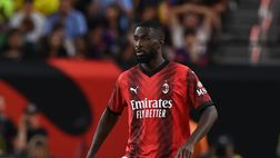 Milan, niente operazione per Tomori ma tempi lunghi: quanto starà fuori