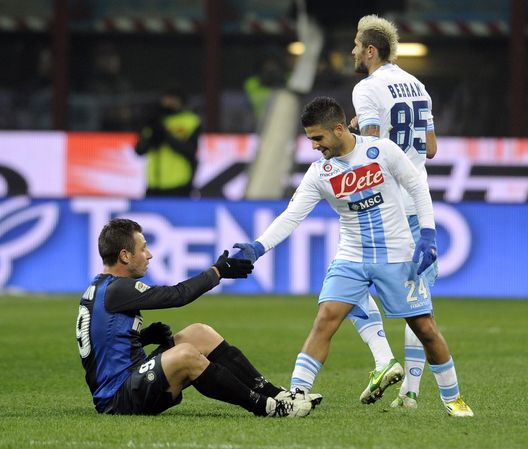 MILAN, ITALY - DECEMBER 09: Antonio Cassano of FC Inter Milan and Lorenzo Insigne of SSC Napoli (R) during the Serie A match between FC Internazionale Milano and SSC Napoli at San Siro Stadium on December 9, 2012 in Milan, Italy. (Photo by Claudio Villa/Getty Images) Cassano: “Andreazzoli trattato male. L’Empoli scenderà perché si pensa solo ai soldi”- immagine 2