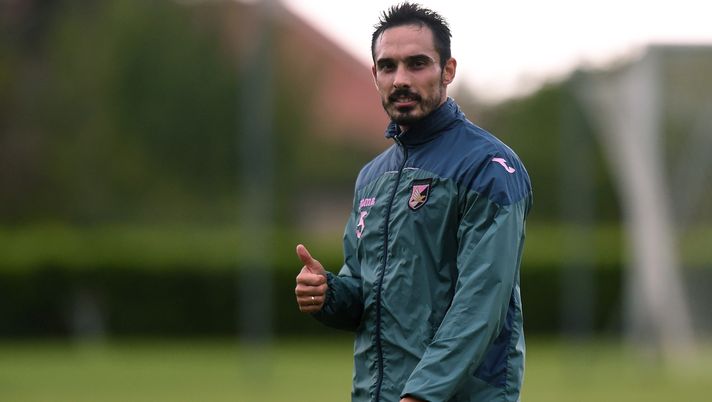 PALERMO, ITALY - NOVEMBER 25:  Francesco Bolzoni gestures during a US Citta' di Palermo training session at Campo Tenente Onorato on November 25, 2015 in Palermo, Italy.  (Photo by Tullio M. Puglia/Getty Images)  PALERMO, ITALY - NOVEMBER 25:  Francesco Bolzoni gestures during a US Citta' di Palermo training session at Campo Tenente Onorato on November 25, 2015 in Palermo, Italy.  (Photo by Tullio M. Puglia/Getty Images)